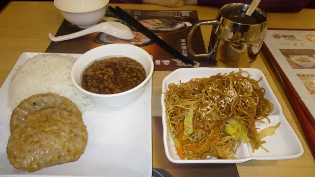 鹵肉漢寶扒飯