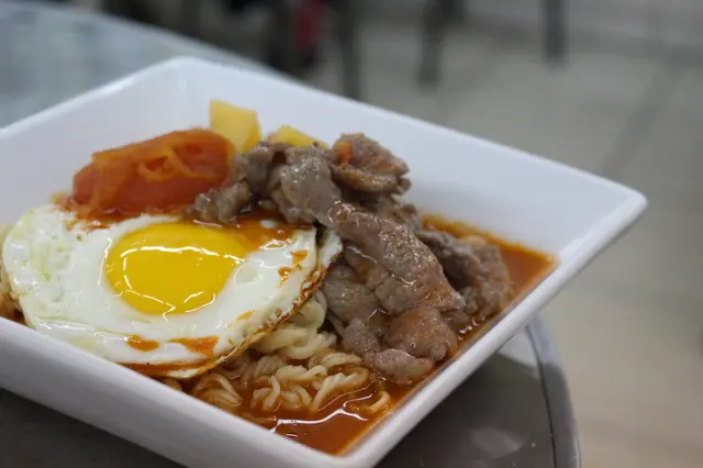 蕃茄薯仔湯公仔麵