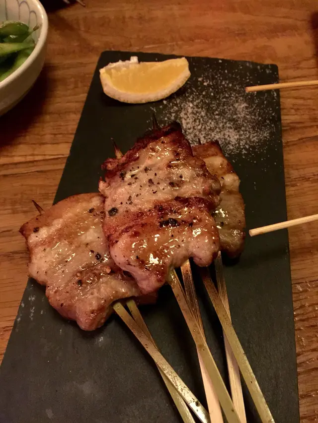 一層肥糕一層肉, 正!