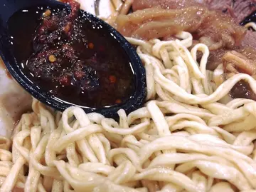 牛筋腩捞伊面走葱
