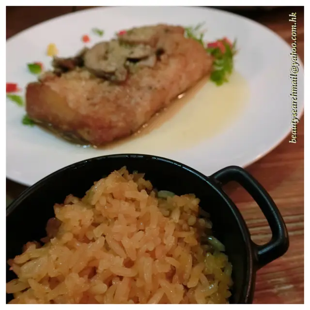 Garlic Halibut with White Mushrooms