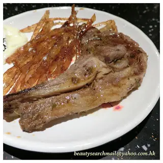 炭燒紐西蘭羊架 + 燒味淋河豚干