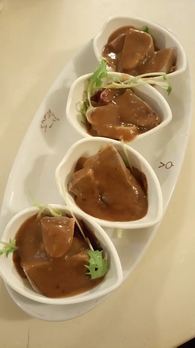 很多口