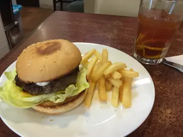 手打牛肉汉堡包