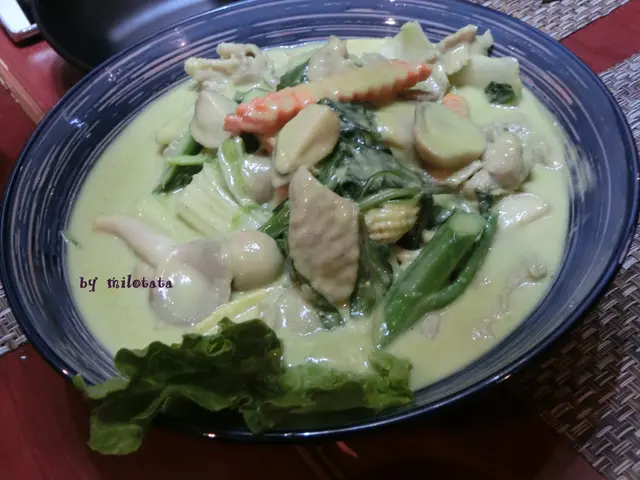 泰式青咖喱炒河