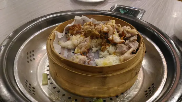 蟲草花蒸雞糯米飯