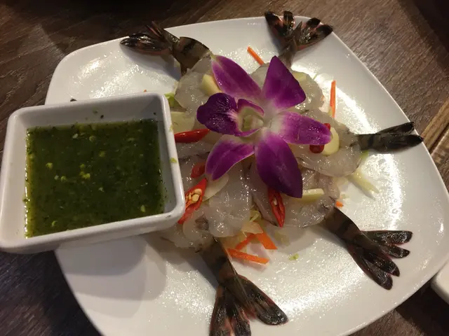 味道鮮甜，配合醬汁頗辣，刺激味蕾一流～