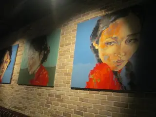 中國女仔的大油畫像