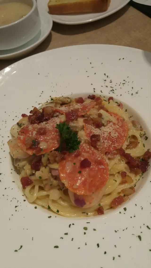 雞肉蝦帶子意粉