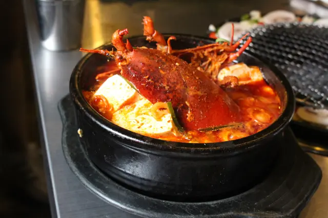 龍蝦海鮮豆腐湯