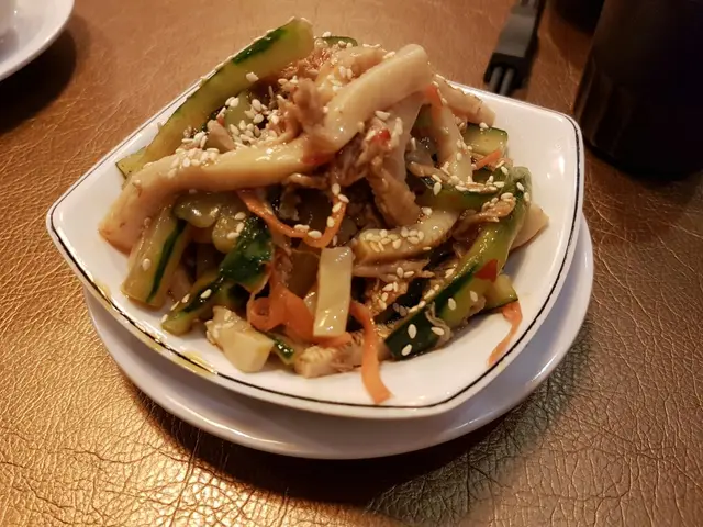 涼拌海蜇手撕雞