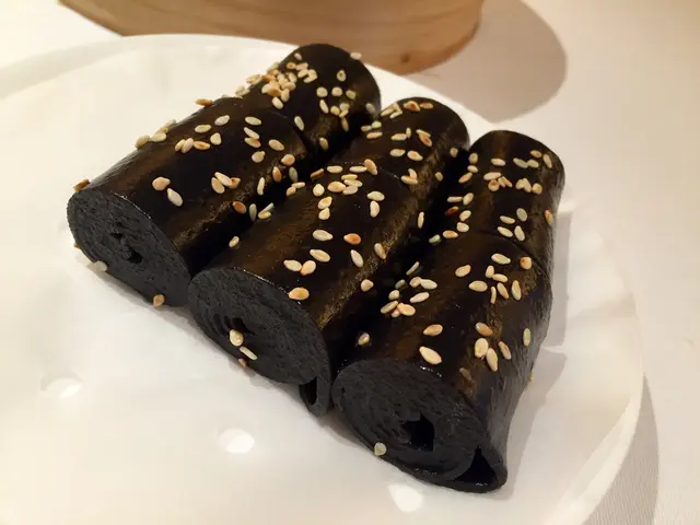 表面的白芝麻提升了香味