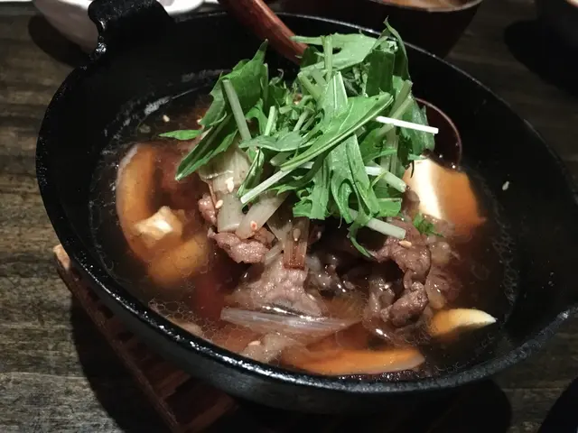 豆腐滑，汁有很濃的牛肉味