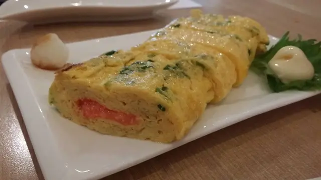 鬆軟明太子上灌湯蛋卷