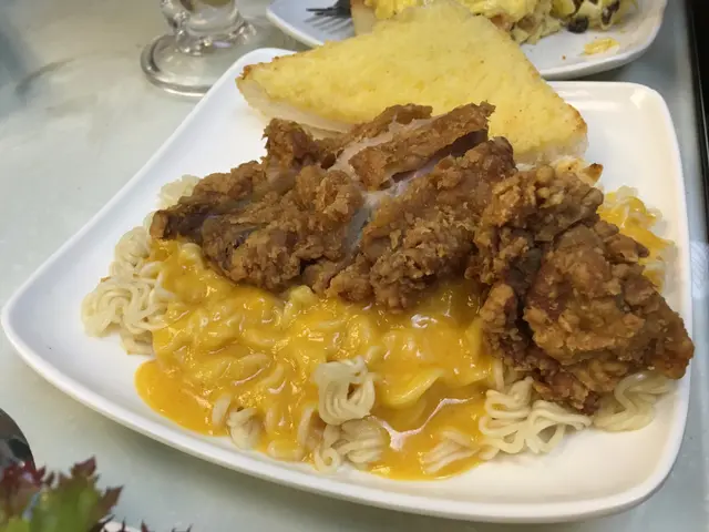 芝士雞扒撈丁麵