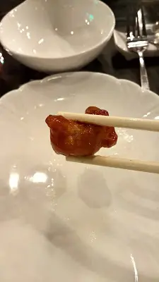 每一粒咕嚕肉size被師傅切得一口一件