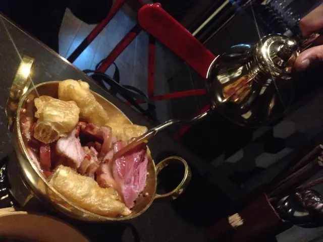 嗅到肉骨茶之香