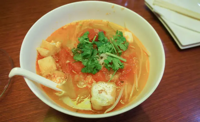 越式蟹肉海鮮湯檬
