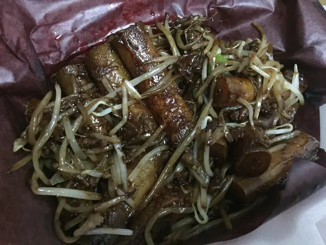豉油肉碎炒腸粉
