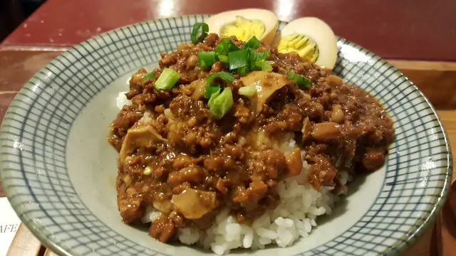 魯肉飯