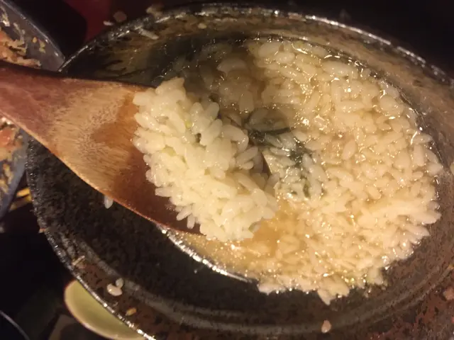 改做茶飯後,點點油花仍清晰可見