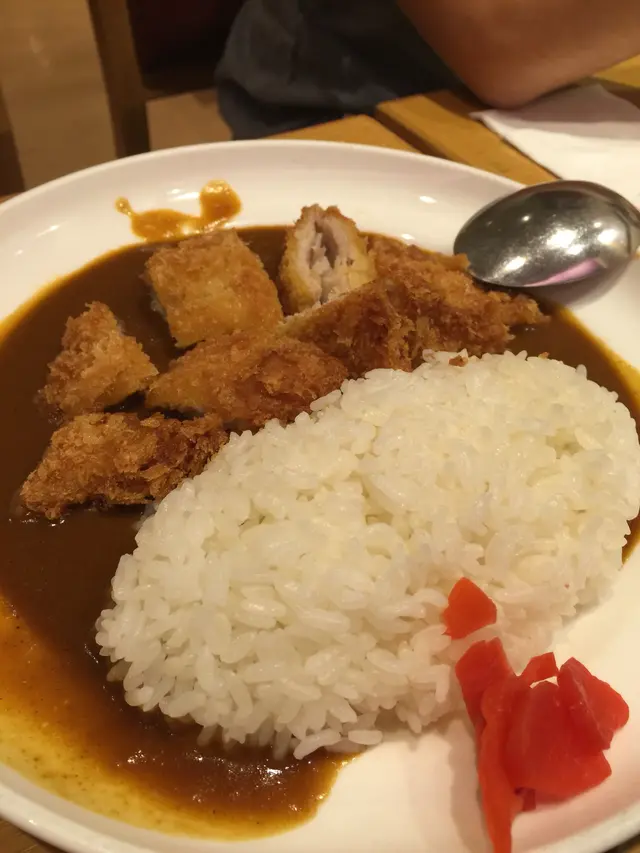 咖哩吉列千層豬扒飯