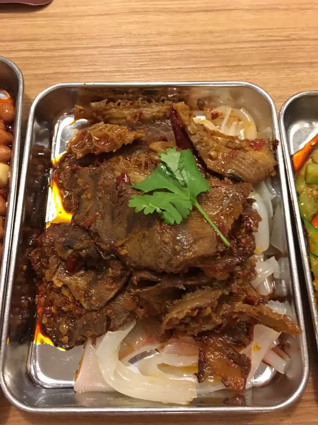 夫妻肺片食落好非常爽口，鹵水煮後好入味。非常爽口！