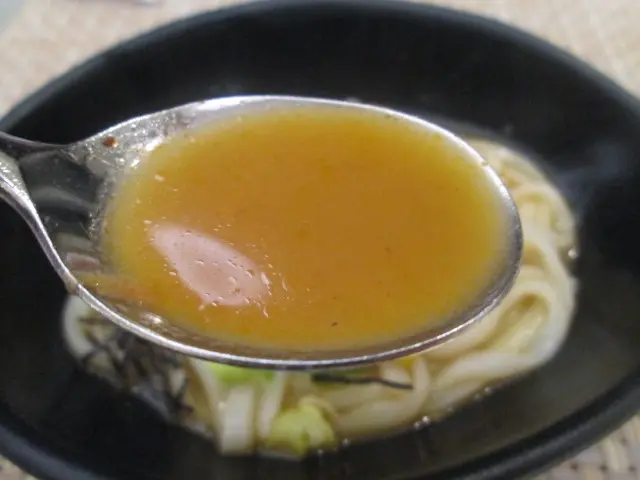 龍蝦湯底不算濃郁