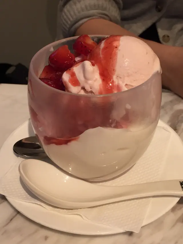草莓豆腐花