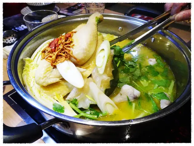 招牌花膠冬瓜濃雞湯