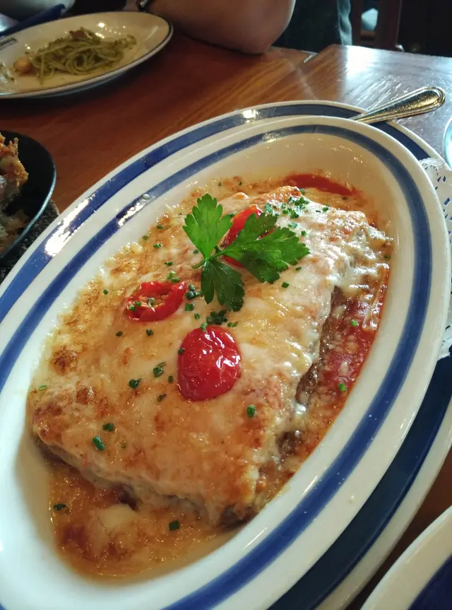 蕃茄牛尾焗千層麵