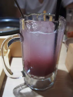 巨峰就是純正的巨峰提子味, 很濃郁卻不是糖漿的死甜, 燒酌有酒味卻不烈, 也是勁大杯很耐喝