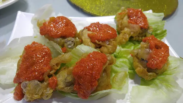 因為有魚子醬襯托，所以食落好似更香甜，個人較喜歡呢個。