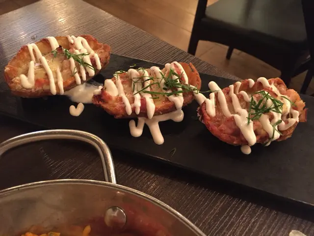 香蔥煙肉焗薯皮