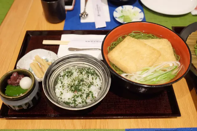 腐皮抹茶熱蕎麥麵定食