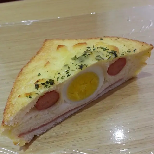 頭皮是芝士及香草