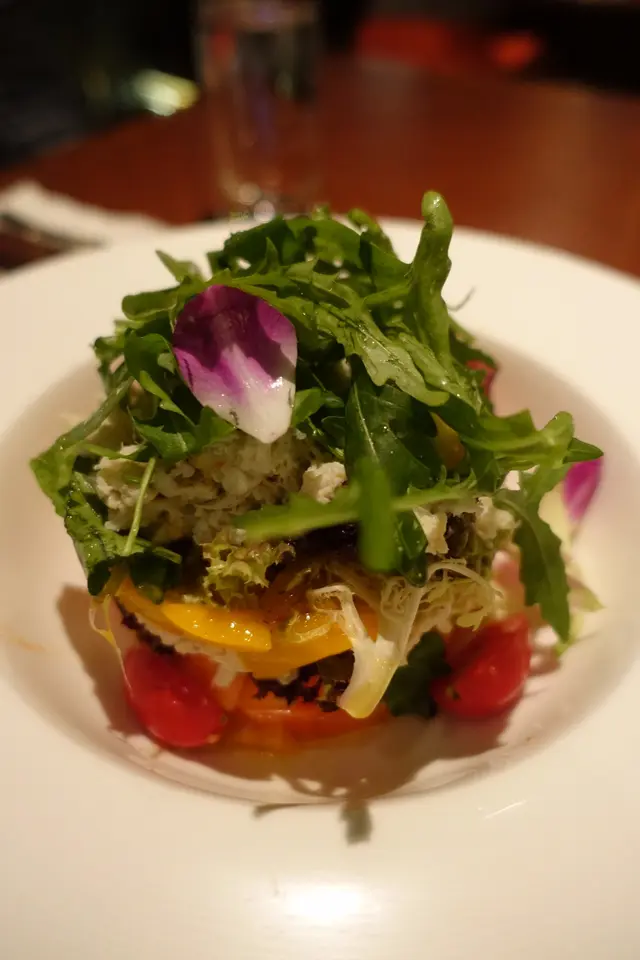 蟹肉香芒木瓜沙律