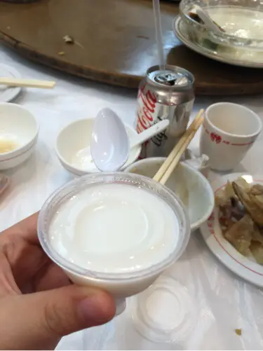 最後送了我們甜品，這甜品也蠻不錯。有椰奶香味，也很家鄉feel哦😍