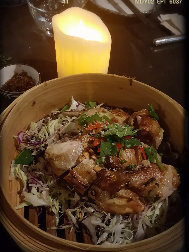 斑蘭葉烤春雞（$108）