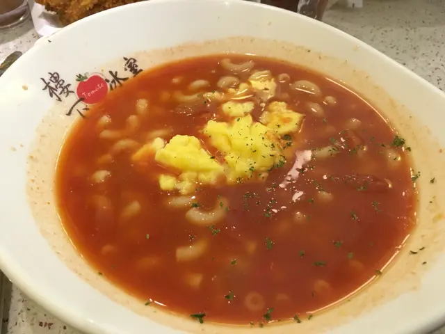 蕃茄濃湯通粉配牛乳炒蛋