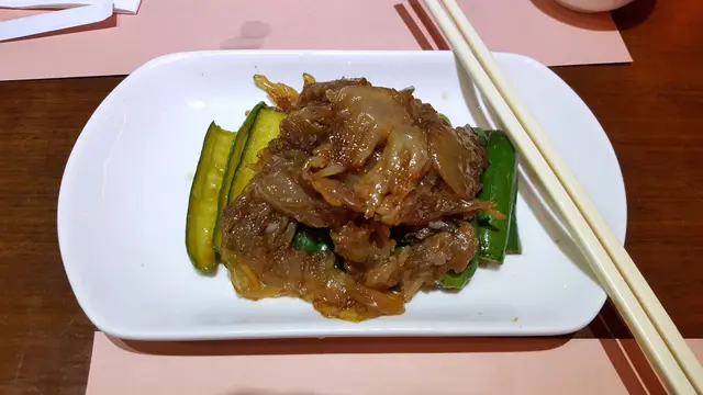 涼拌手拍青瓜海蜇頭