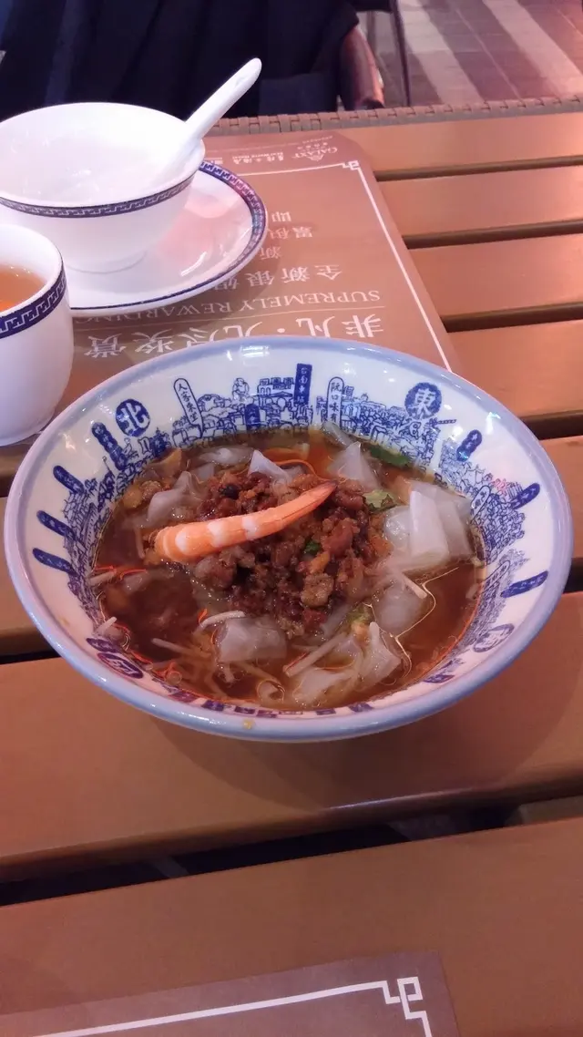 沒有嚐到最著名的擔仔麵，倒是選了粿條，另還有米粉一項