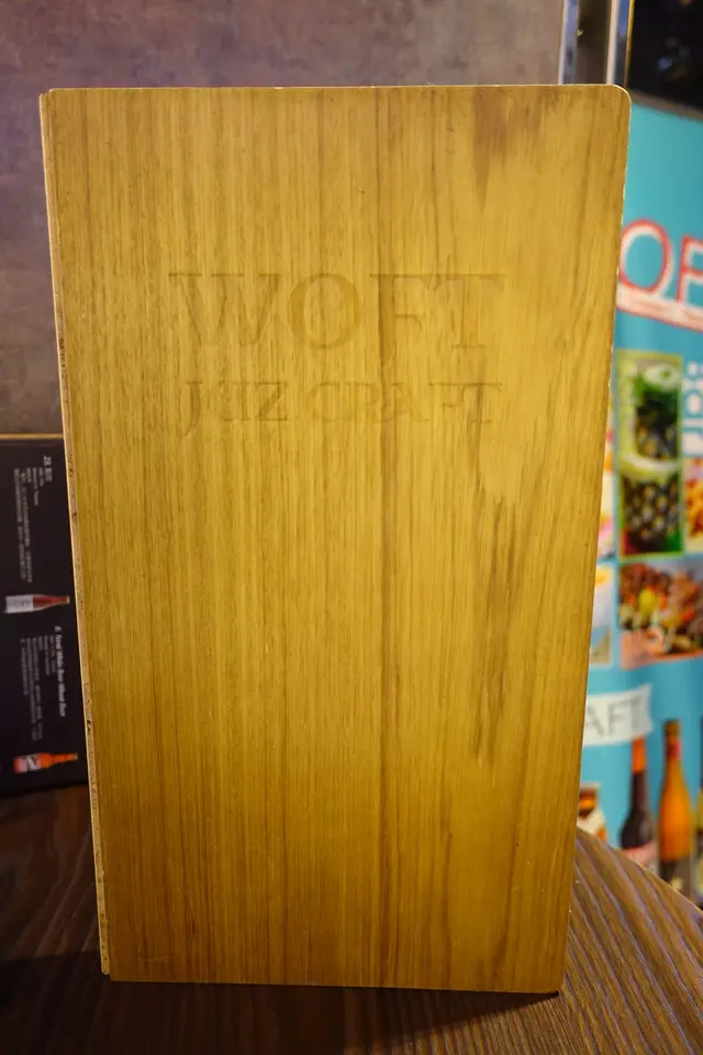 木板餐牌跟店子入型入格！