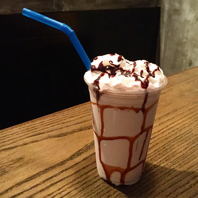 Chocolate & Peanut Butter Milkshake