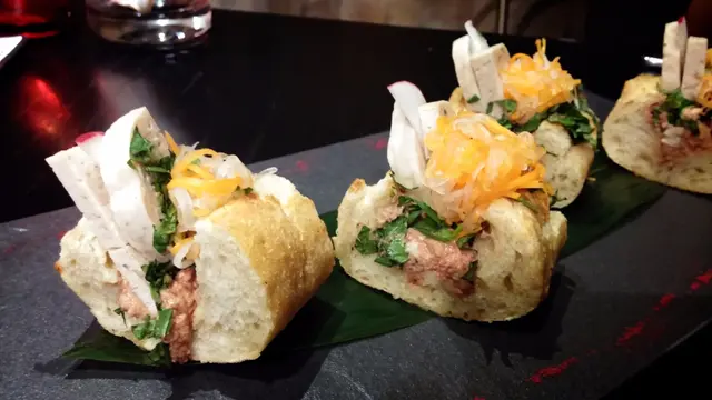 VIETNAMESE BANH MI