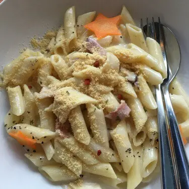 芝士煙肉雜菌長通粉