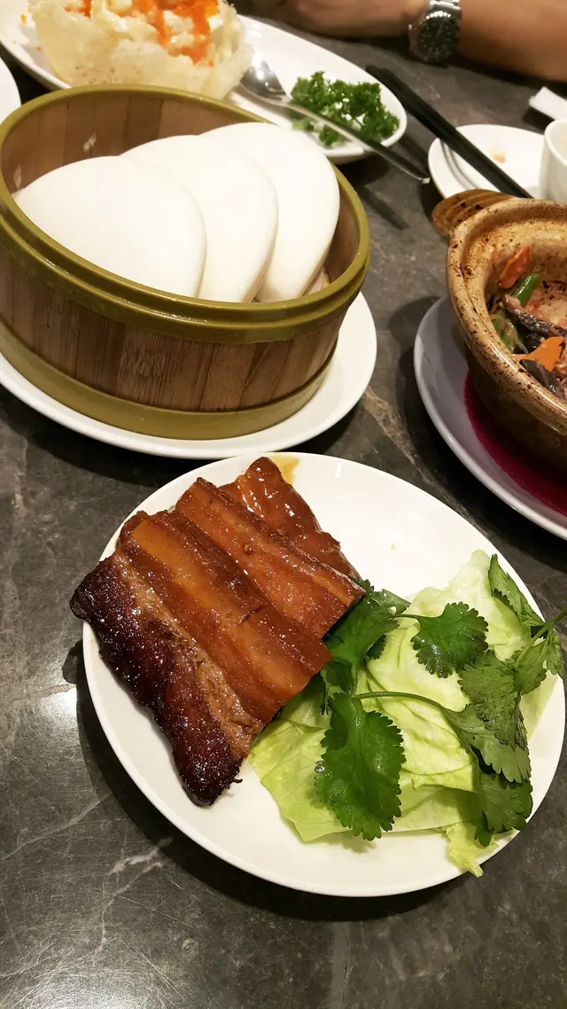 赞好             赞好             赞好           招牌扣肉包$20