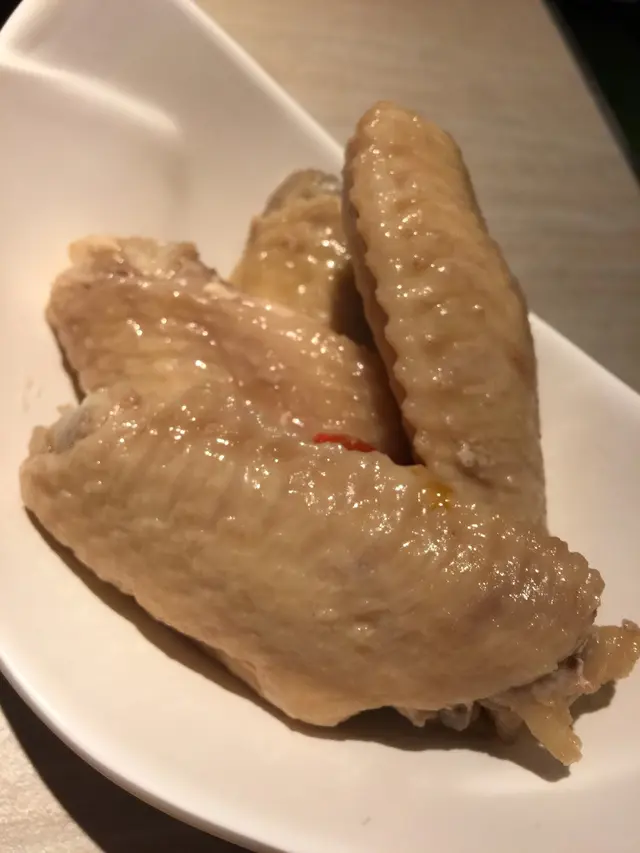 雞翼大大隻,酒香濃郁入味