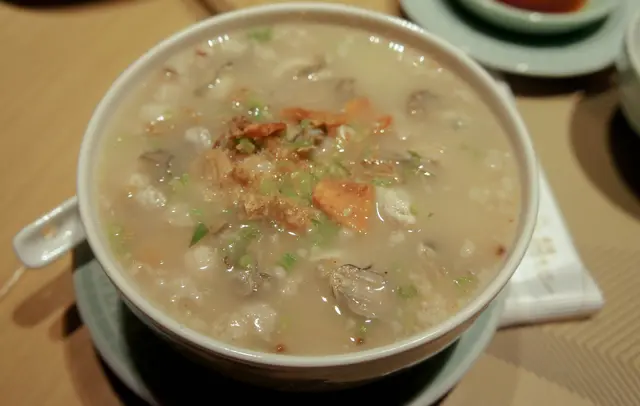 鮮蠔仔泡粥