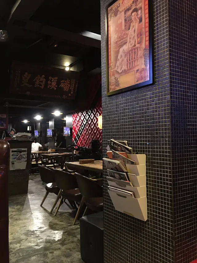 中國風格的掛牌, 懷舊美女海報.